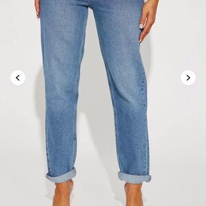 Fashion Nova Light Blue Cropped Jeans
